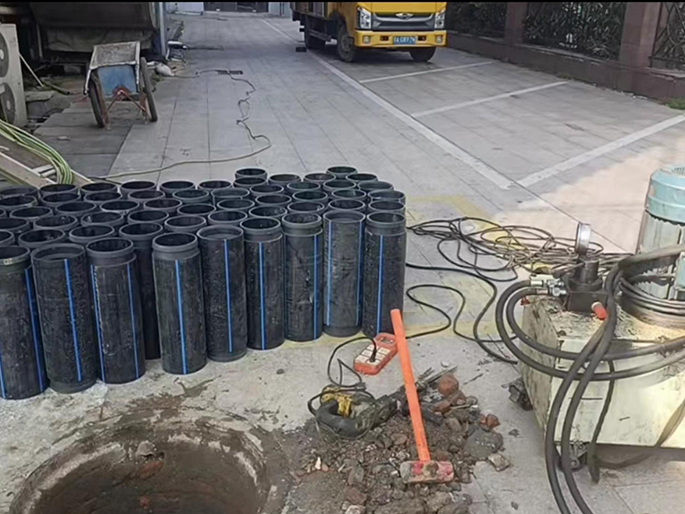 轵城镇PE置换管厂家 DN315置换管 非开挖管短管置换